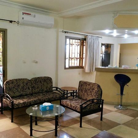 Petit Motel Beijing Abidjan Extérieur photo
