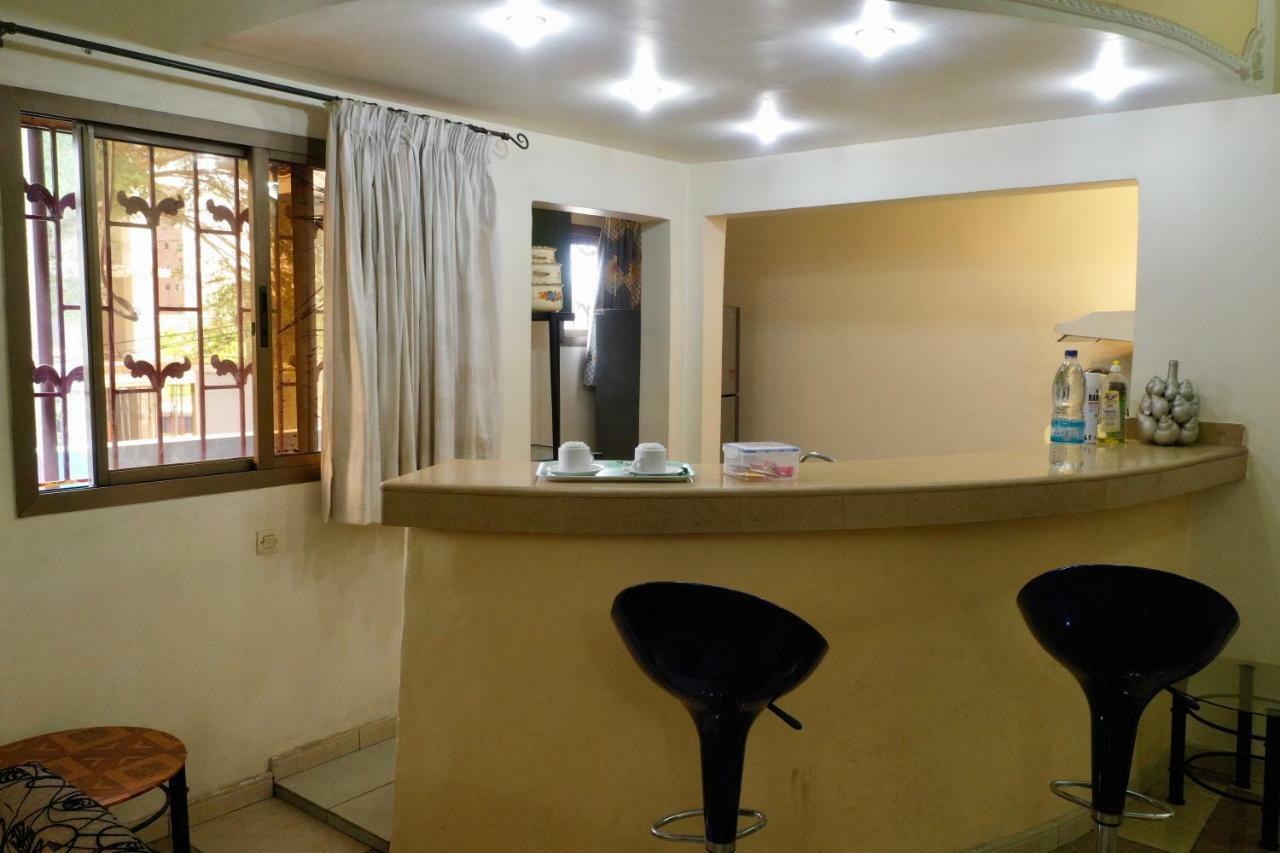Petit Motel Beijing Abidjan Extérieur photo